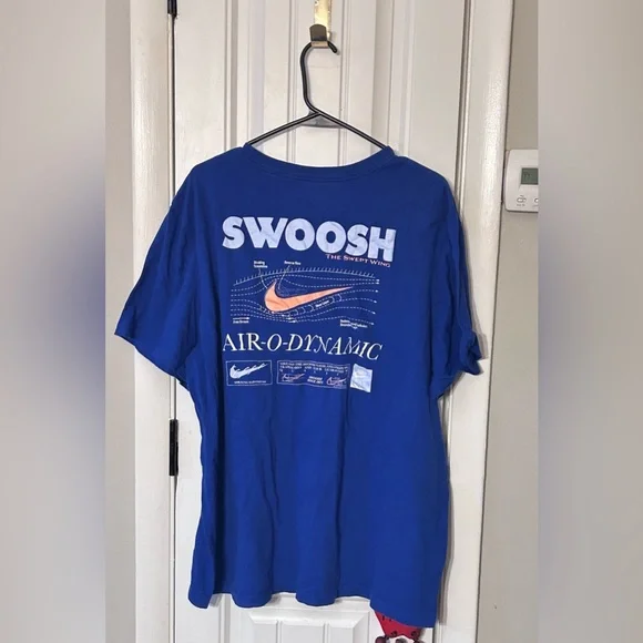 Nike shirt - Picture 2 of 2